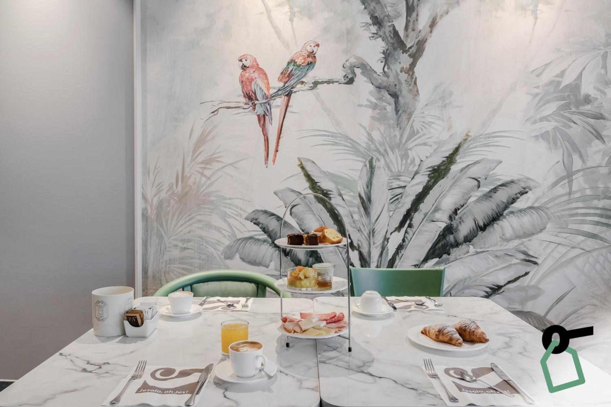 Hotiday Room Collection - Jesolo Lido Bagian luar foto