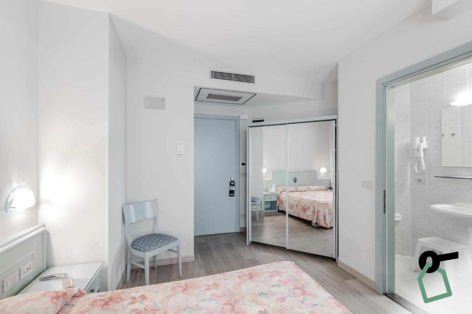 Hotiday Room Collection - Jesolo Lido Bagian luar foto